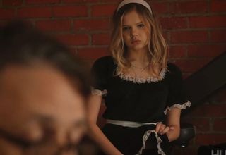 Cô gái tuổi teen mê mẩn ông chủ trong mộng tình yêu