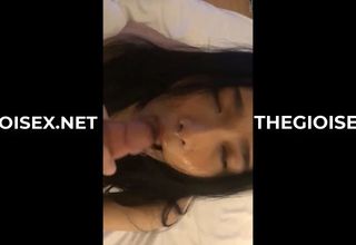 Gái Việt say đắm đồ chơi khủng của trai Tây bí ẩn